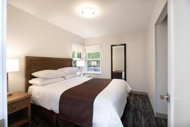 George Point Inn Surrey Zewnętrze zdjęcie